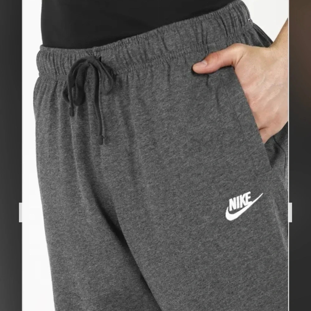 Nike Men's Shorts Standard Fit at Knee high in Gray Size S